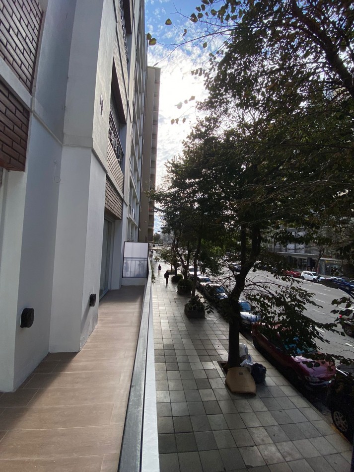 3 ambientes a calle con balcon reciclado