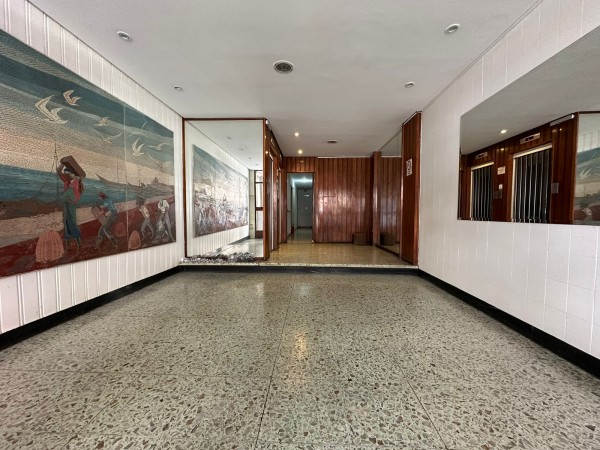 VENTA 2 AMBIENTES CON DEPENDENCIA RECICLADO Y AMOBLADO