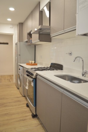 VENTA 2 AMBIENTES CON DEPENDENCIA RECICLADO Y AMOBLADO