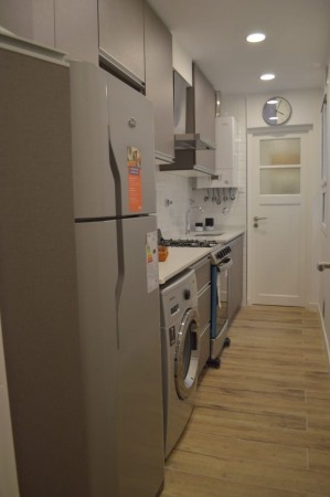 VENTA 2 AMBIENTES CON DEPENDENCIA RECICLADO Y AMOBLADO