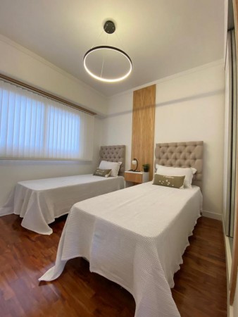 3 AMBIENTES A CALLE CON TRES BALCONES, RECICLADO, AMOBLADO 