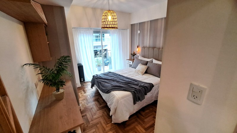 VENTA 2 AMBIENTES RECICLADO AMOBLADO, CON 2 BALCONES.
