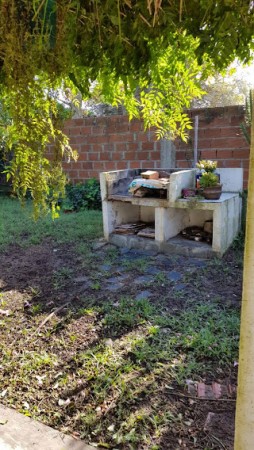 ALQUILER AMPLIO DÚPLEX DE 2 AMBIENTES CON ESPACIO DE COCHERA Y PARQUE COMPARTIDO, BARRIO ALFAR,MAR DEL PLATA.