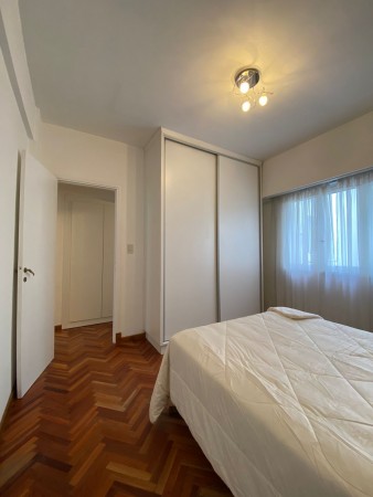 DEPARTAMENTO DE 2 AMBIENTES AL CONTRAFRENTE RECICLADO Y AMOBLADO