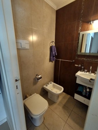 VENTA DEPARTAMENTO 1 AMBIENTE RECICLADO, CALLE, BALCON