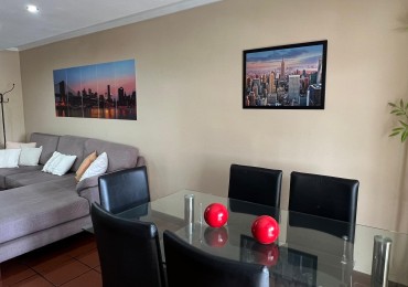 SEMIPISO DE 3 AMBIENTES CON ESPACIO DE COCHERA.